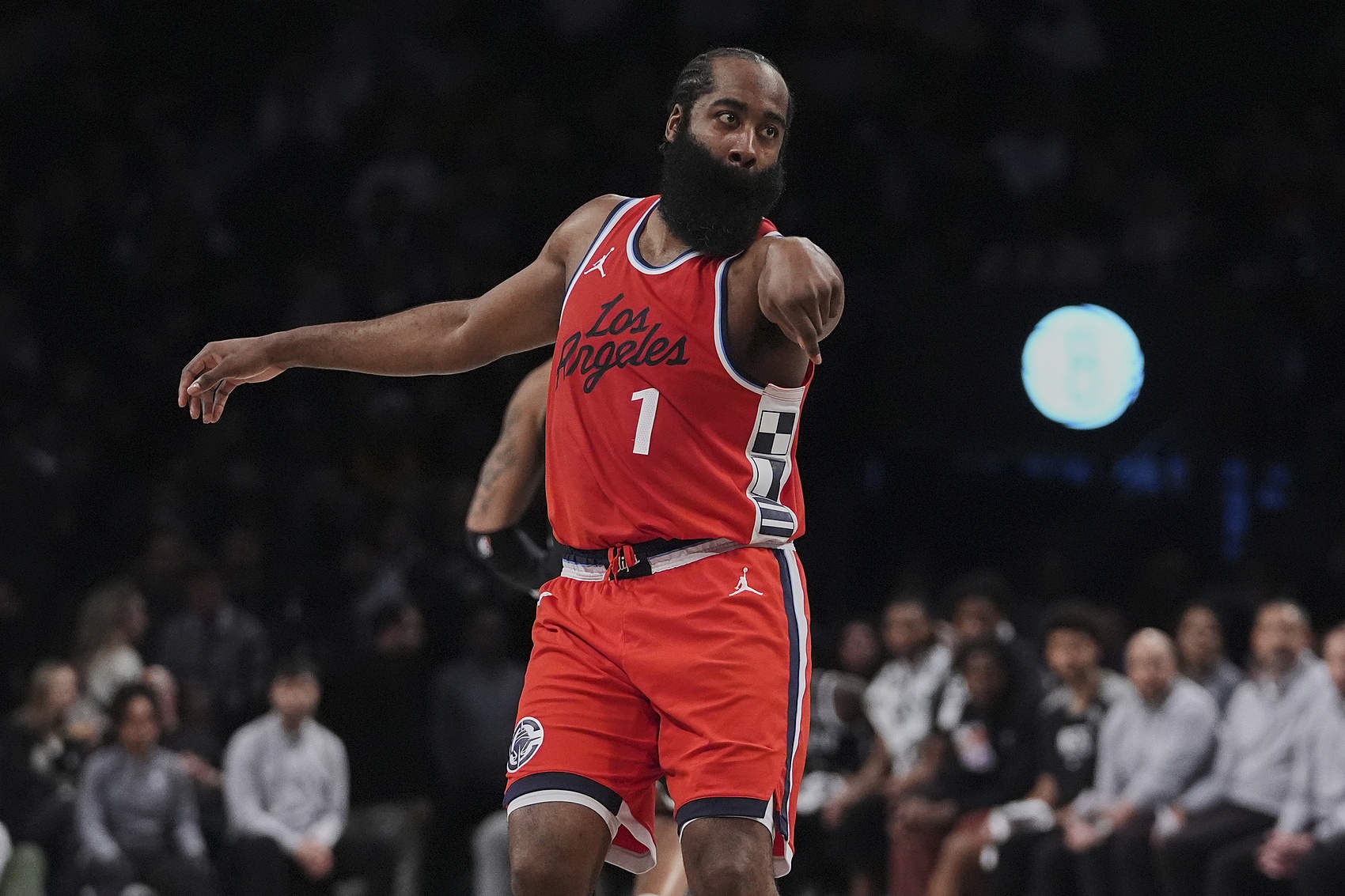 哈登引领NBA防守革命 奥拉迪波揭秘背后防守新趋势